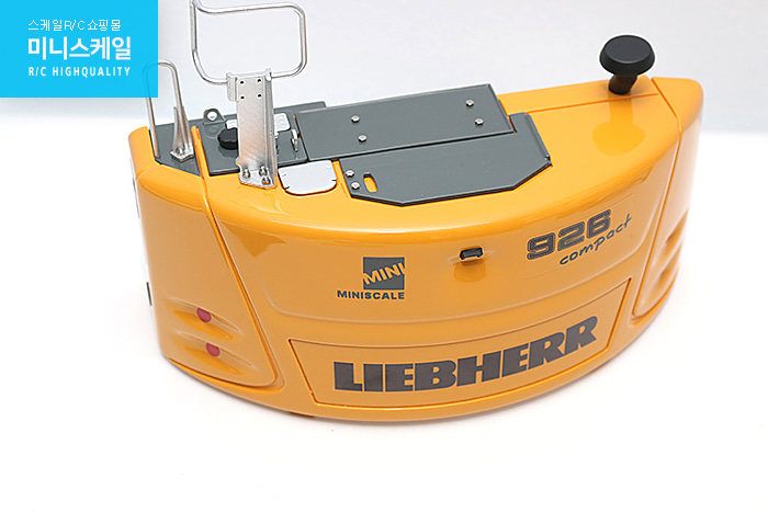 Liebherr R926 Compact Litronic_24